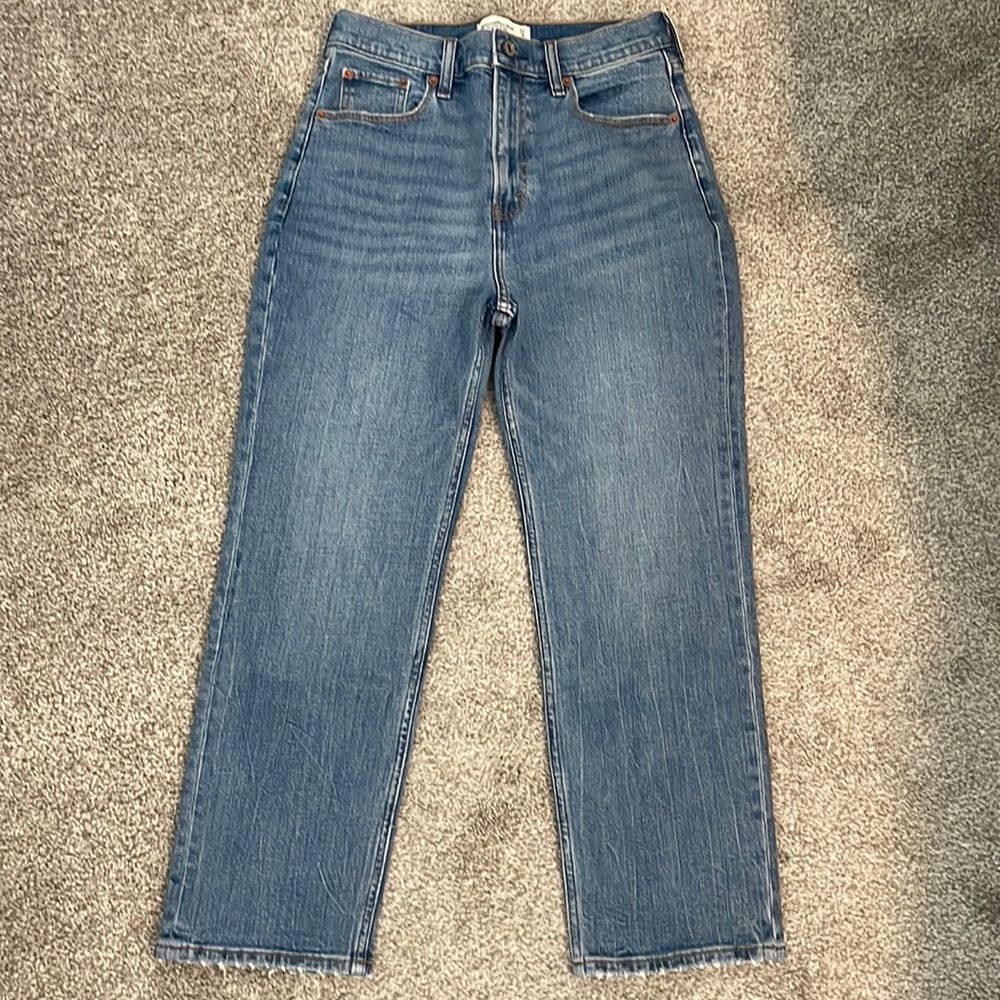 Abercrombie & Fitch ultra high rise ankle straight jeans